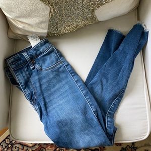 Abercrombie & Fitch Simone High Rise Ankle Jegging